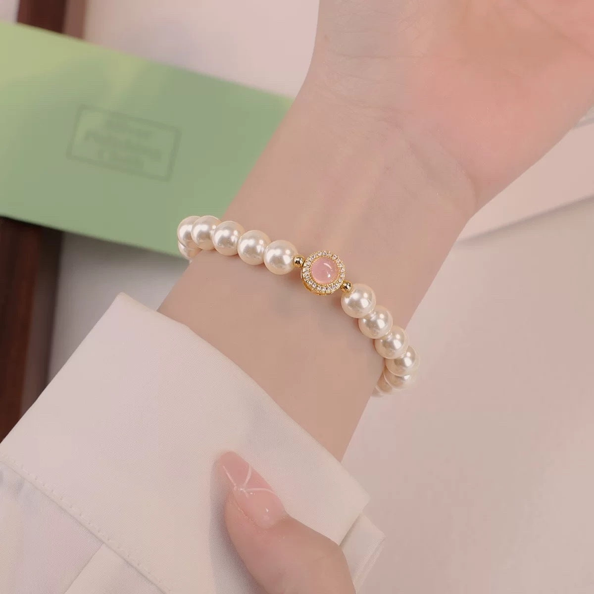 Light Luxury Minority Exquisite French High Sense Beaded Bracelet